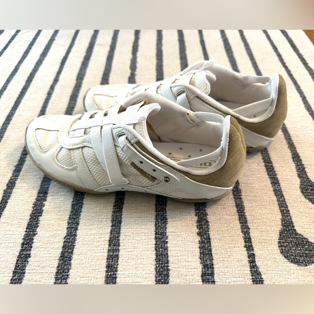 Women’s Vintage Y2K Diesel Moslette White Mesh & Leather Sneakers Sz 9 S5-01-NW